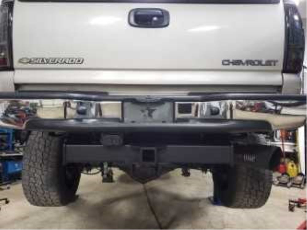 2005 Chevrolet Silverado Trailer Hitch - Curt